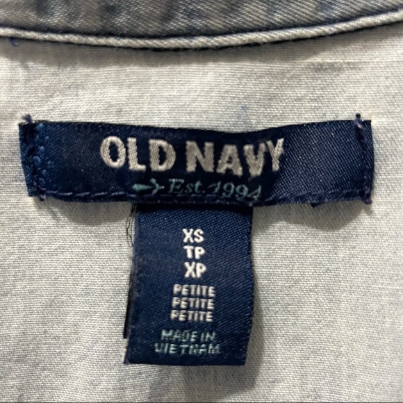 Old Navy Denim Shirt Size XSmall - Picture 7 of 8